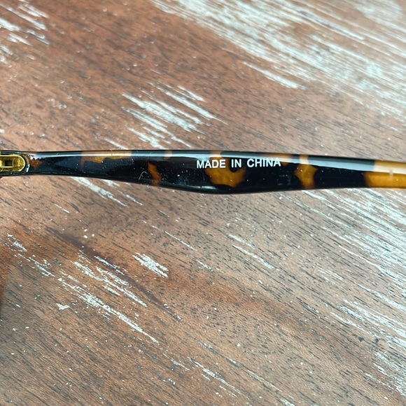 Set of 2 brown tortoise glasses 1 clear lens NWT the other are+2.00 blue light - Picture 3 of 16